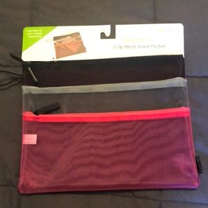 3-zip Mesh Travel Pocket Organizer UNUSED